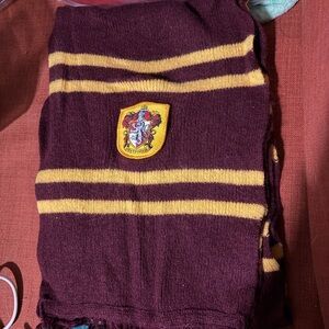 Harry Potter Gryffindor Maroon and Yellow Scarf with Crest